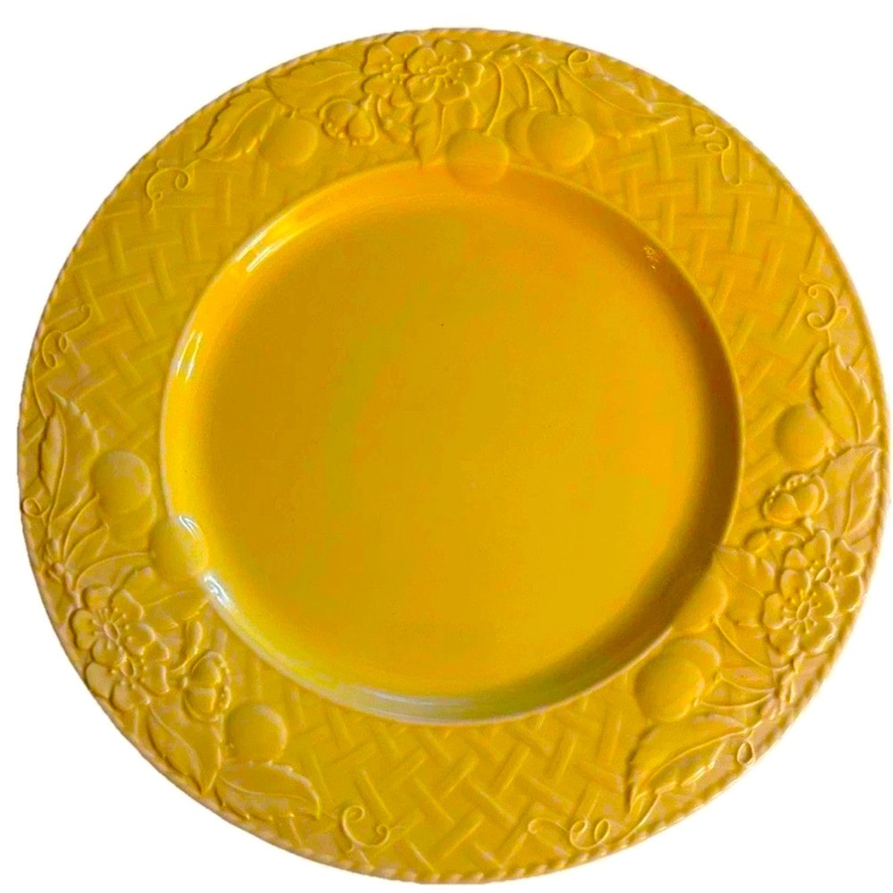 Disc. Villeroy & Boch Piemont 1748 Dinner Plates Yellow Cherries Set of 4